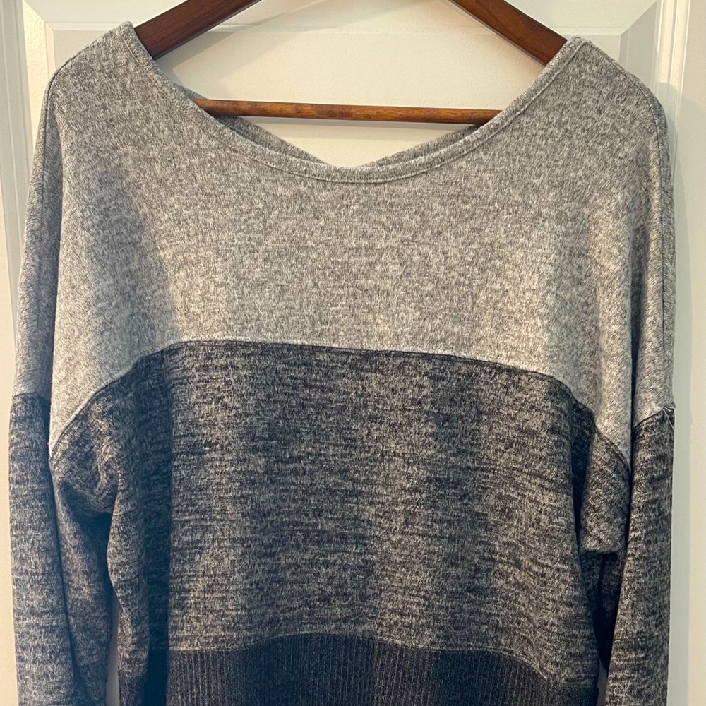 Absolutely famous sweater Xl Gray